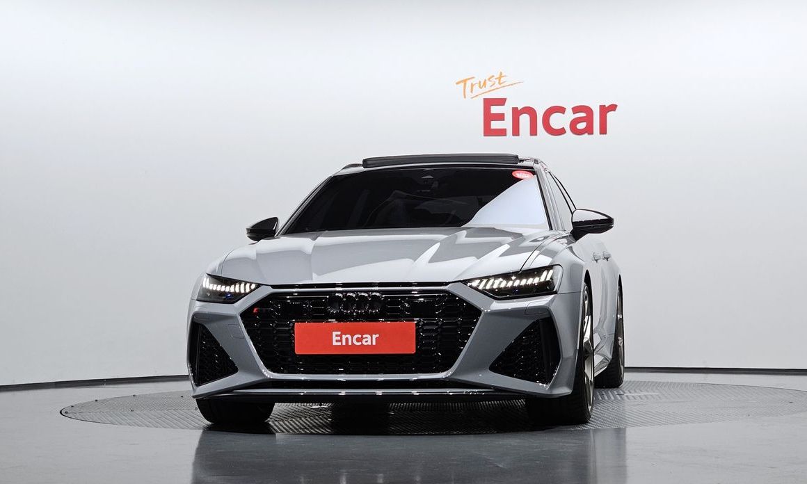 Audi RS6 4.0 TFSI Quattro Avant Performance, 2025