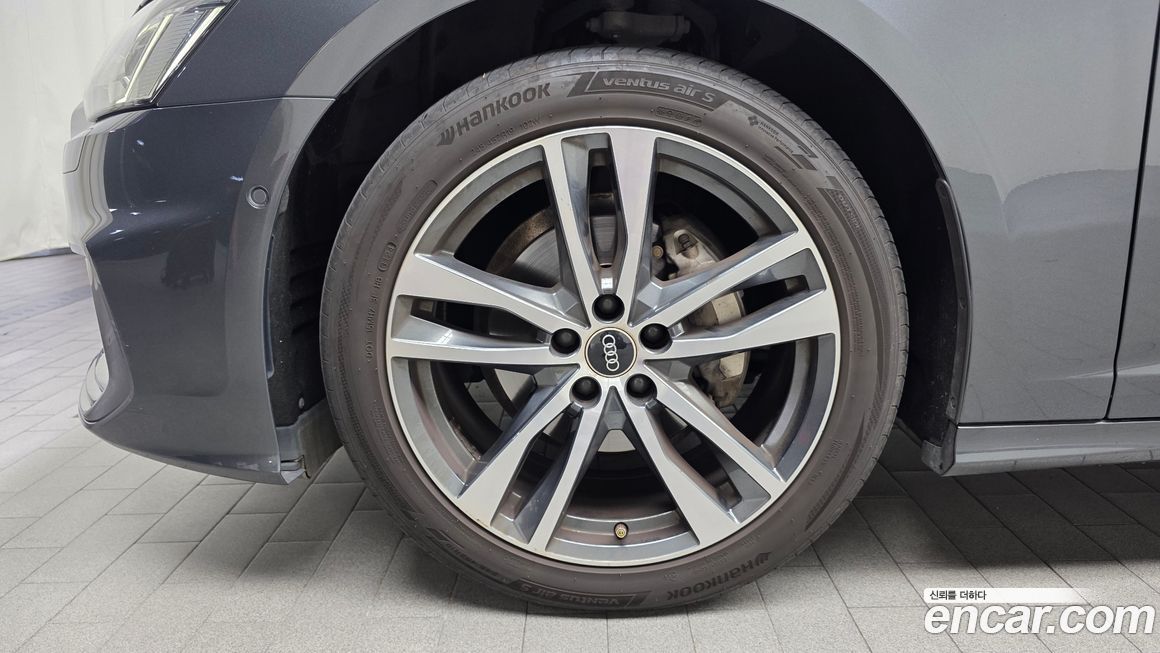Audi A6 40 TDI Premium, 2022