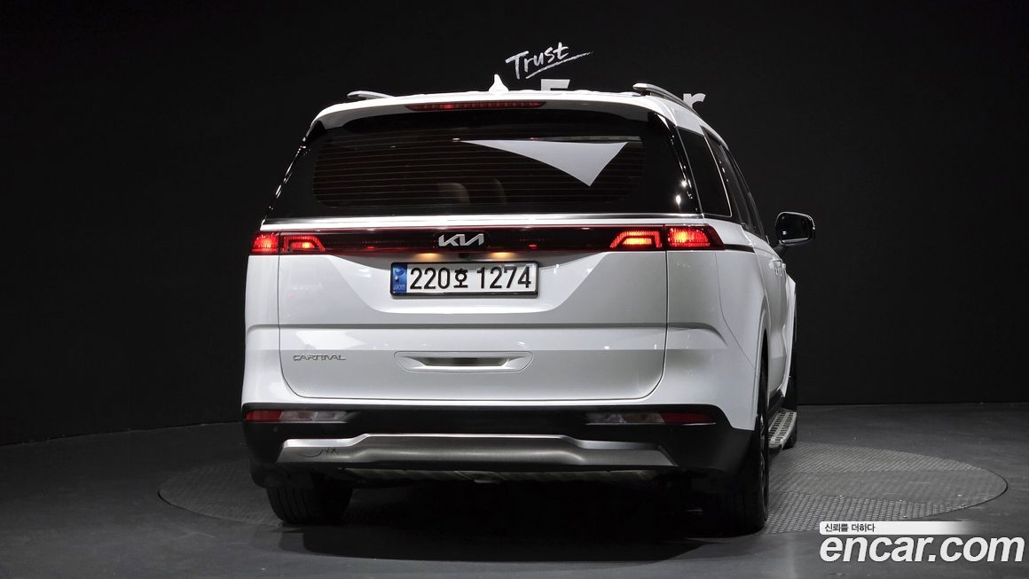 Kia Carnival 9-Seater Noblesse, 2023