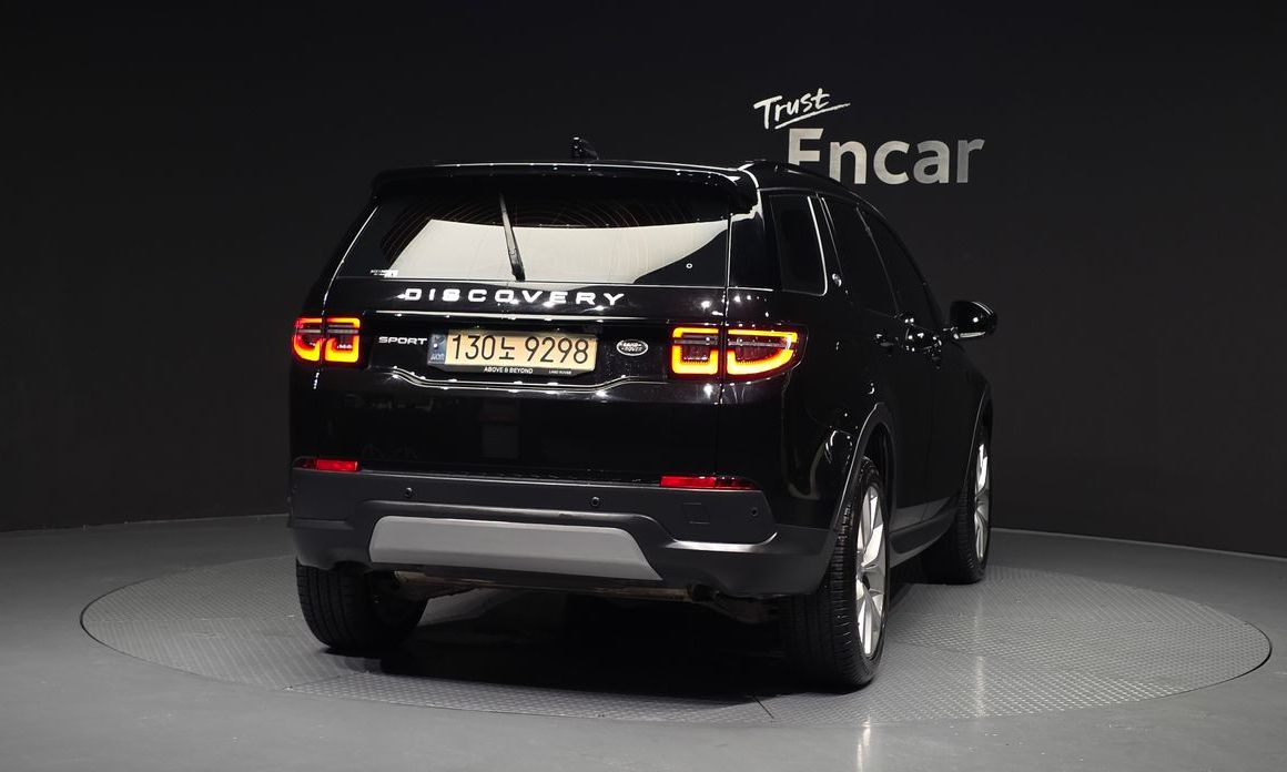 Land Rover Discovery Sport P250 SE, 2022