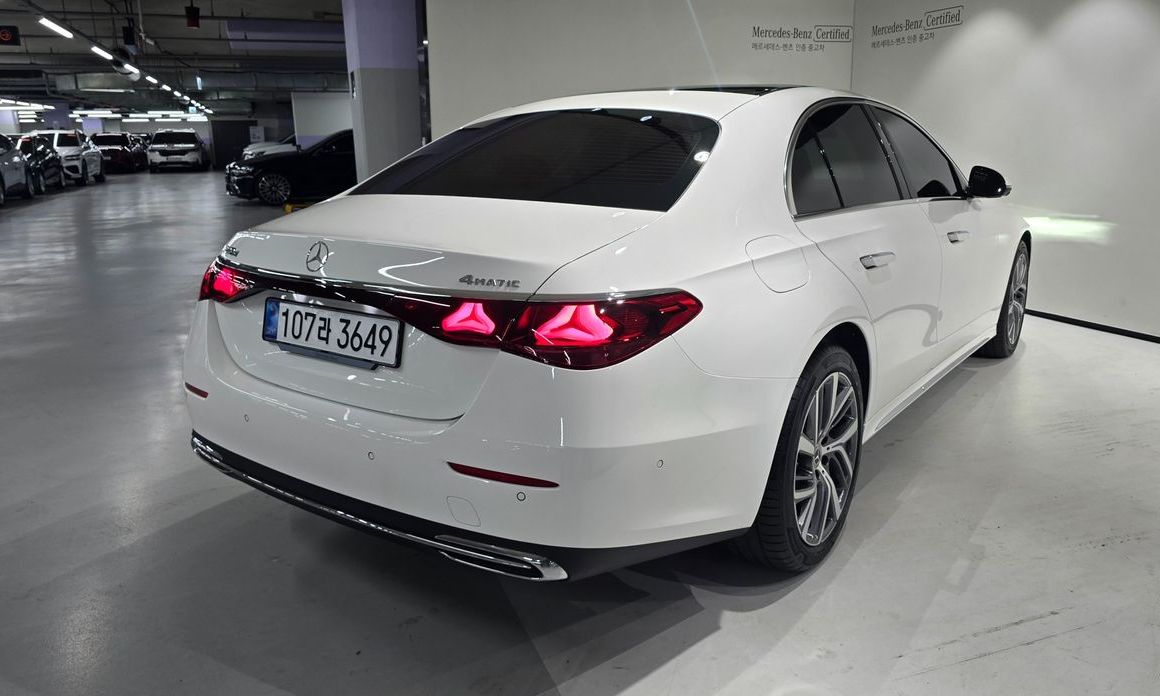 Mercedes-Benz E-Class E220d 4MATIC Exclusive, 2025