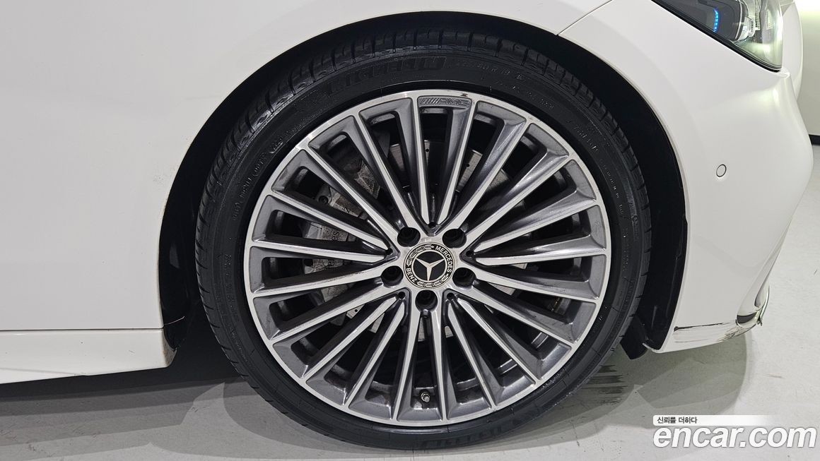 Mercedes-Benz C-Class C300 4MATIC AMG Line, 2023