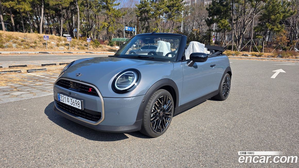 Mini Cooper Convertible Favoured, 2025