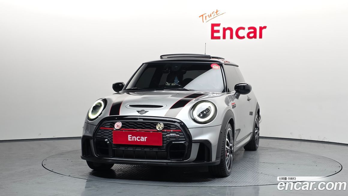 Mini Cooper JCW, 2024