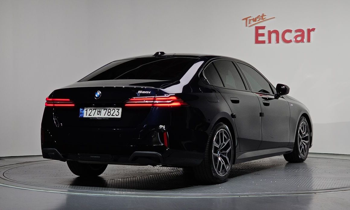 BMW 5-Series 520i M Sport, 2024