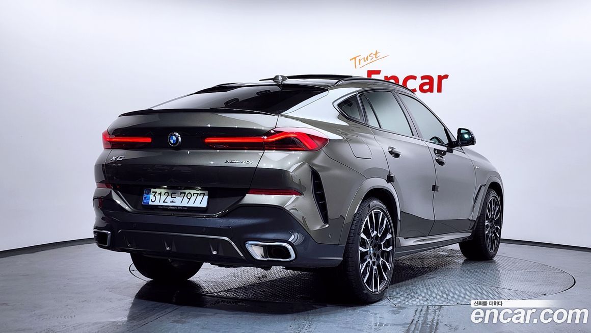 BMW X6 xDrive40i M Sport, 2024