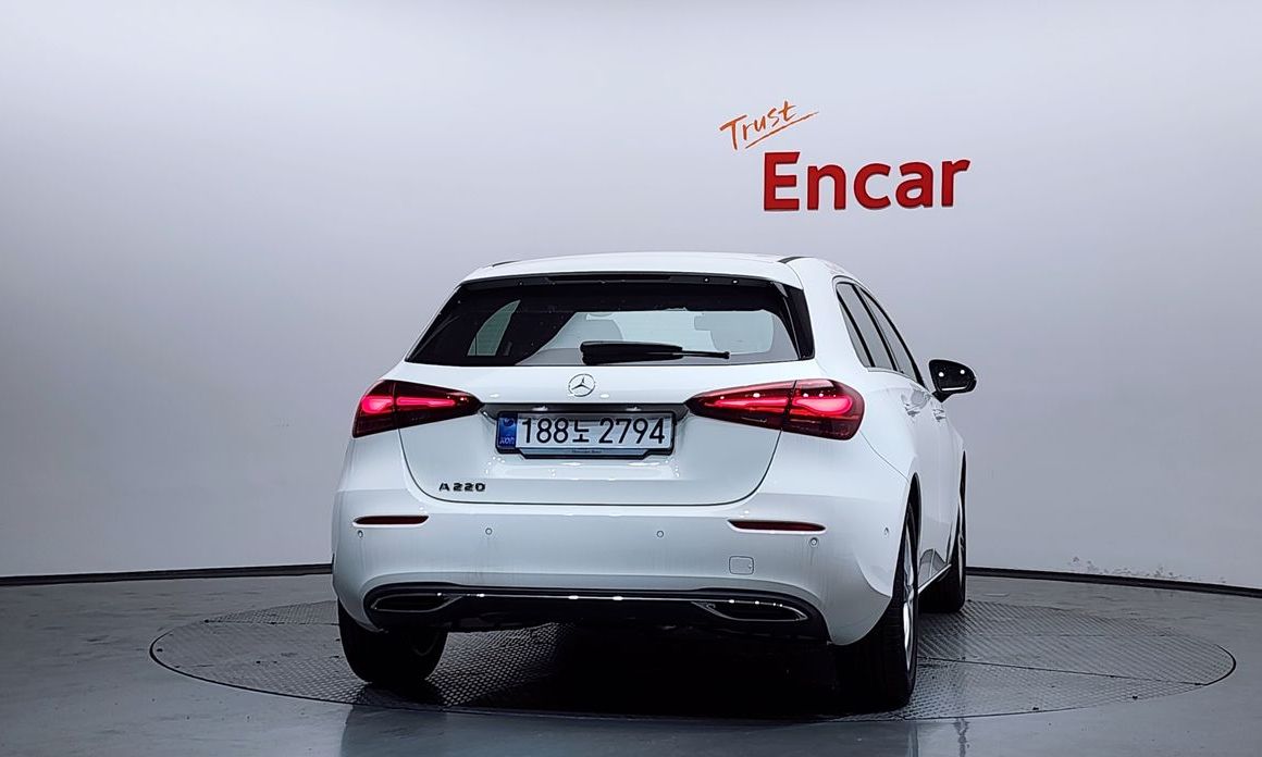 Mercedes-Benz A-Class A220 Hatchback, 2025