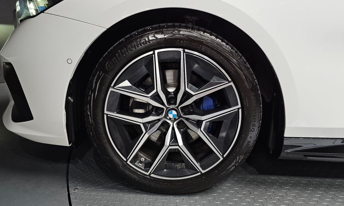 BMW 5-Series 520i M Sport, 2024