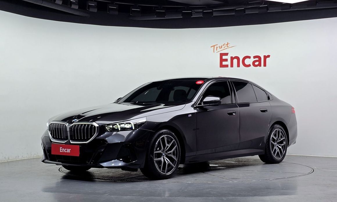 BMW 5-Series 520i M Sport, 2024