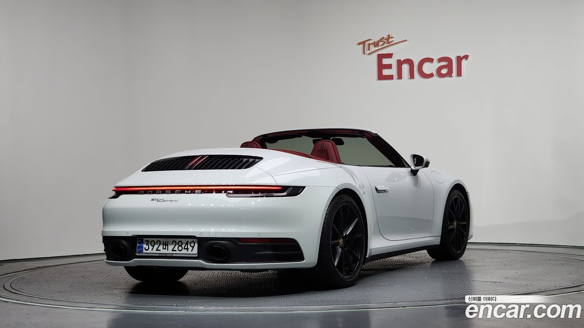 Porsche 911 Carrera Cabriolet, 2024