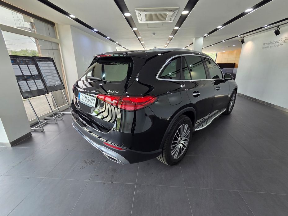 Mercedes-Benz GLC-Class GLC 300 4MATIC Avantgarde, 2025