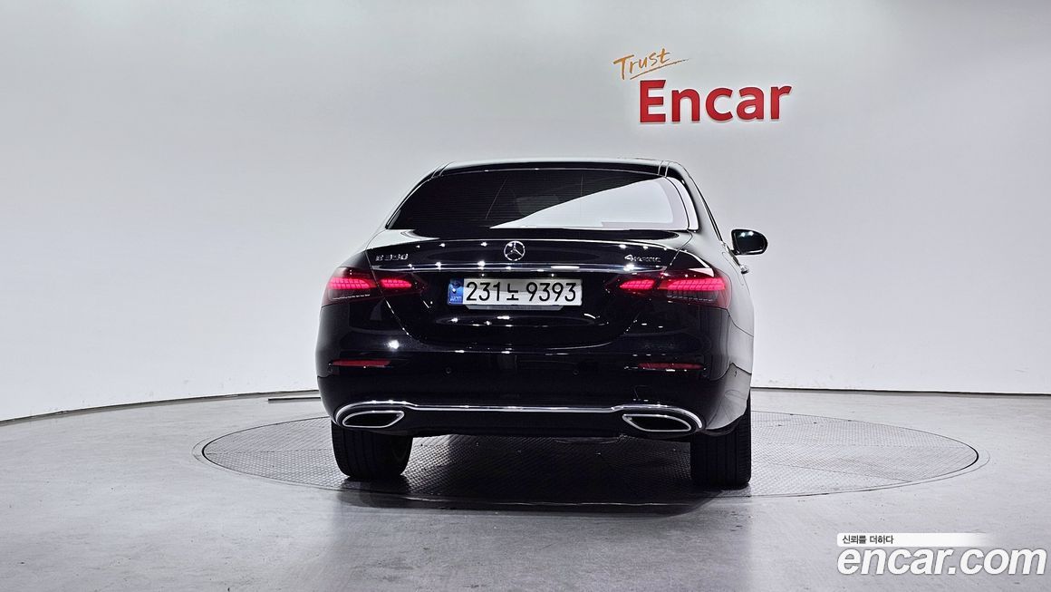 Mercedes-Benz E-Class E350 4MATIC Exclusive, 2023