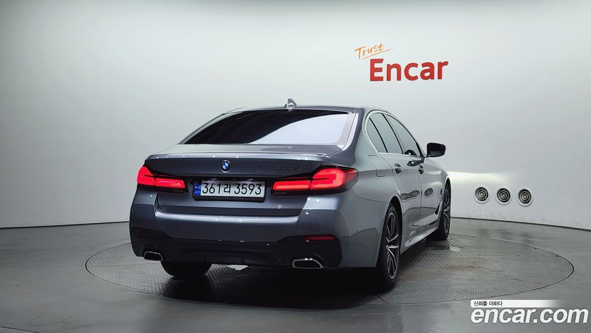 BMW 5-Series 520i M Sport, 2023