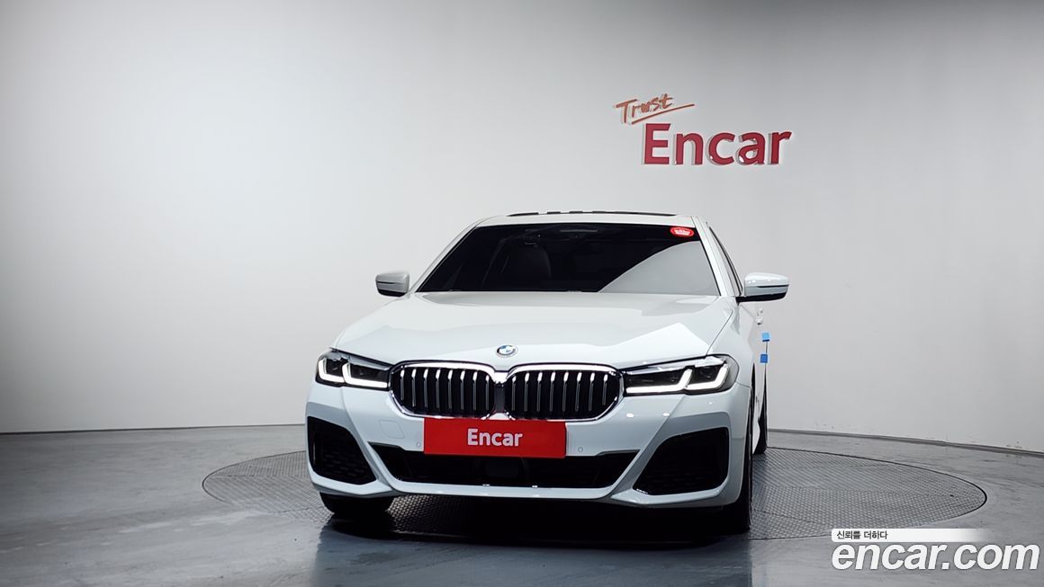 BMW 5-Series 530i M Sport Package, 2022