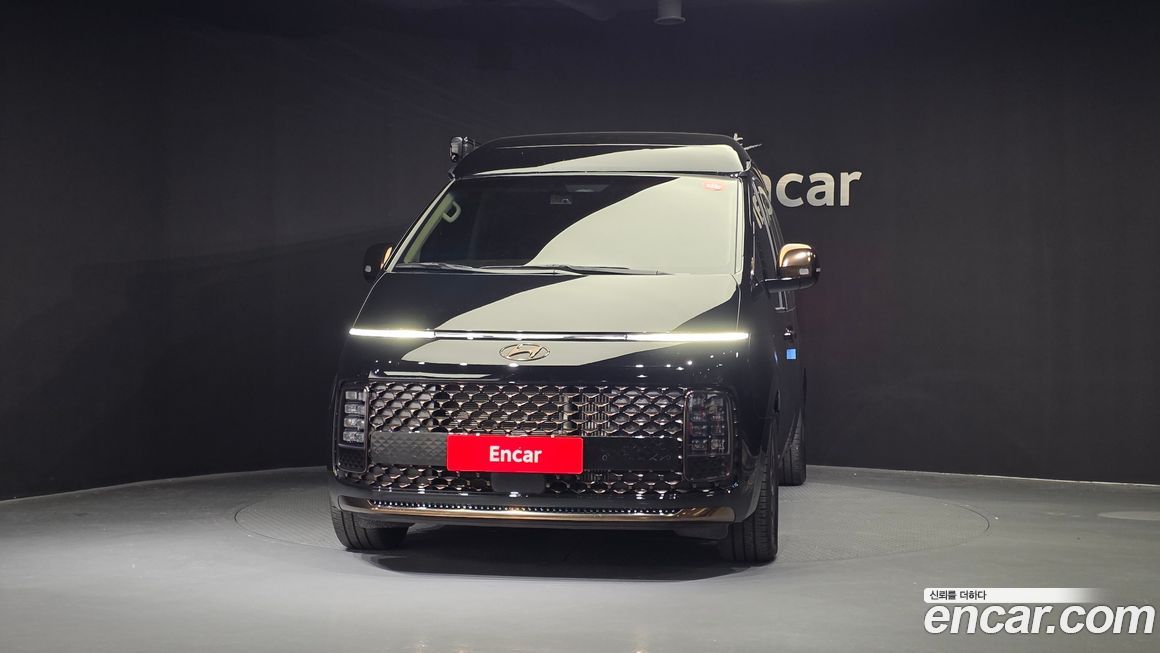 Hyundai Staria 4WD Camper, 2023