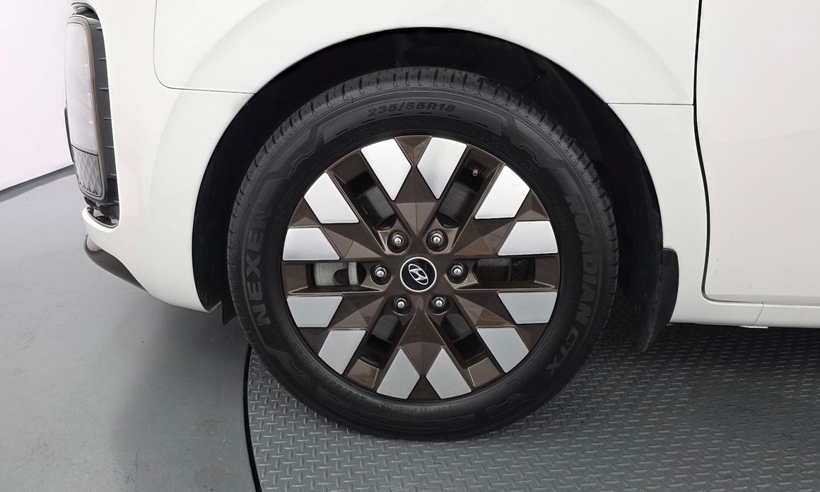 Hyundai Staria 2WD Camping Car, 2024