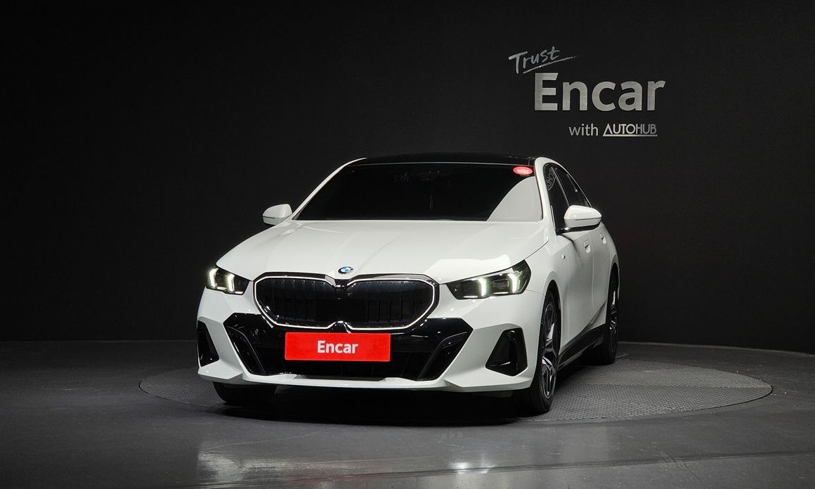 BMW 5-Series 520i Special Edition, 2024