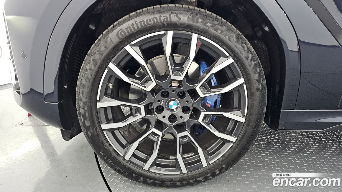 BMW X6 xDrive40i M Sport, 2025