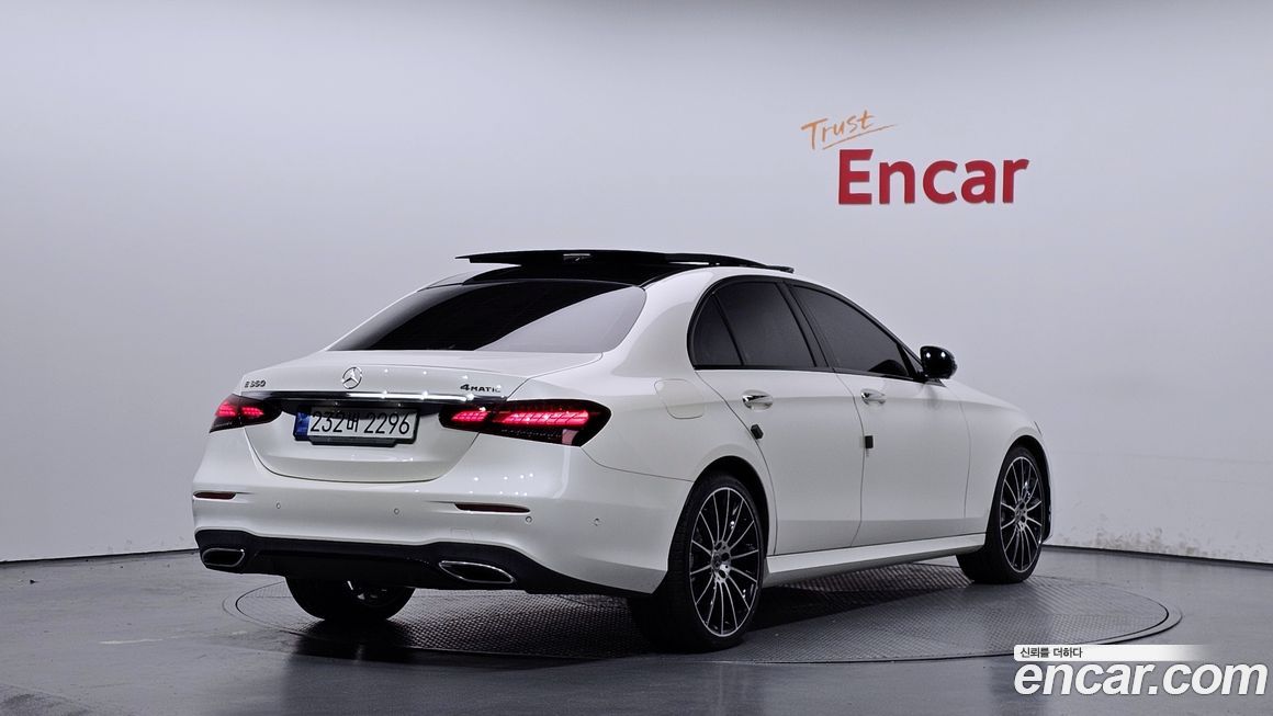 Mercedes-Benz E-Class E350 4MATIC AMG Line, 2023