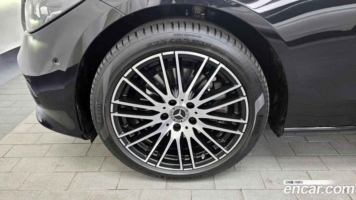 Mercedes-Benz C-Class C200 Avantgarde, 2024