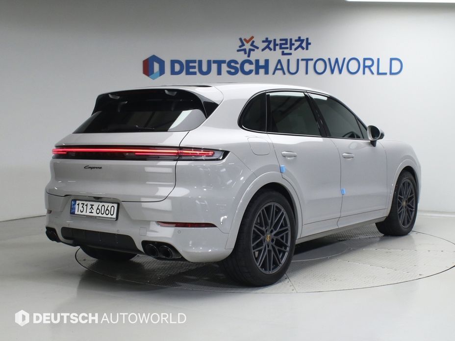 Porsche Cayenne 3.0, 2024