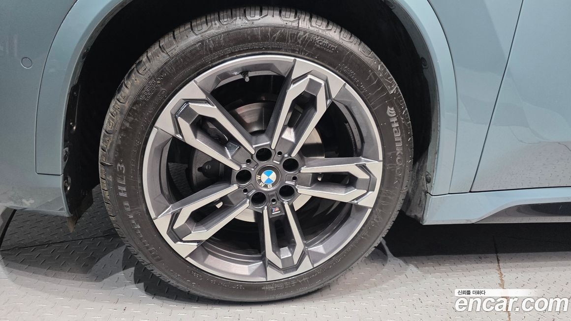 BMW X1 xDrive 20i M Sport, 2024