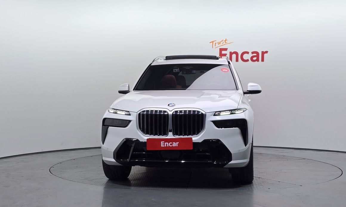 BMW X7 xDrive 40i M Sport 6STR, 2025