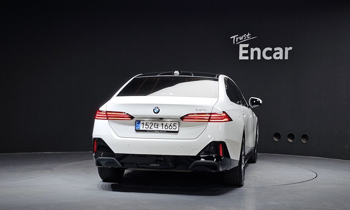 BMW 5-Series 520i M Sport, 2024