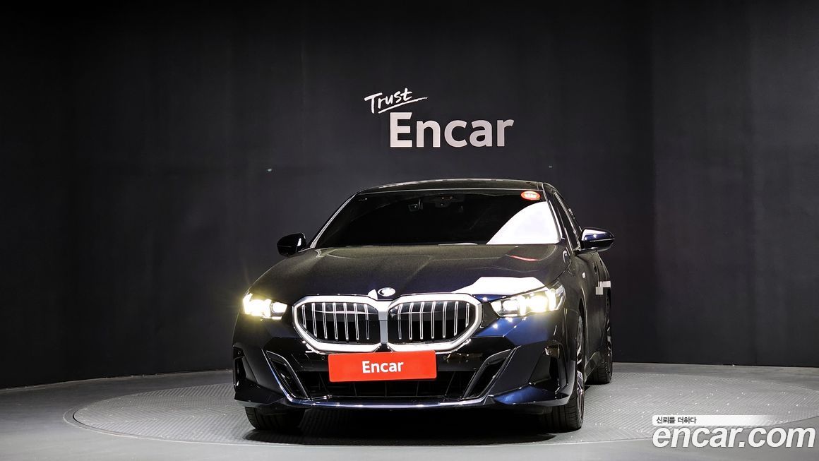 BMW 5-Series 530i xDrive M Sport, 2024