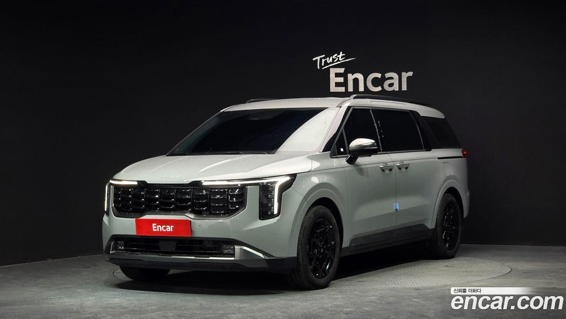 Kia Carnival 9-Seater Gravity, 2025