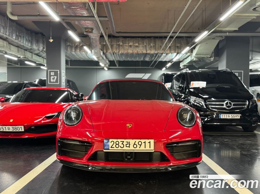 Porsche 911 Carrera 4 GTS Cabriolet, 2023