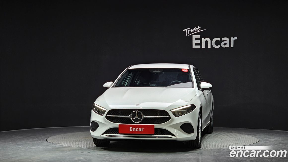 Mercedes-Benz A-Class A220 Hatchback, 2025