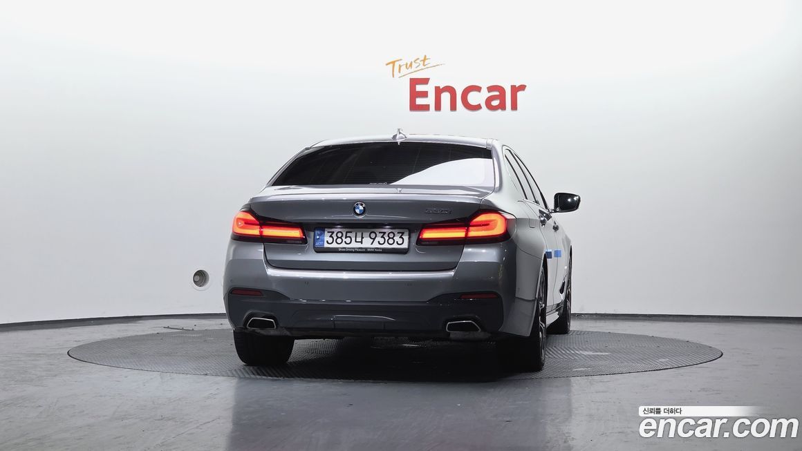 BMW 5-Series 530i M Sport Package, 2023