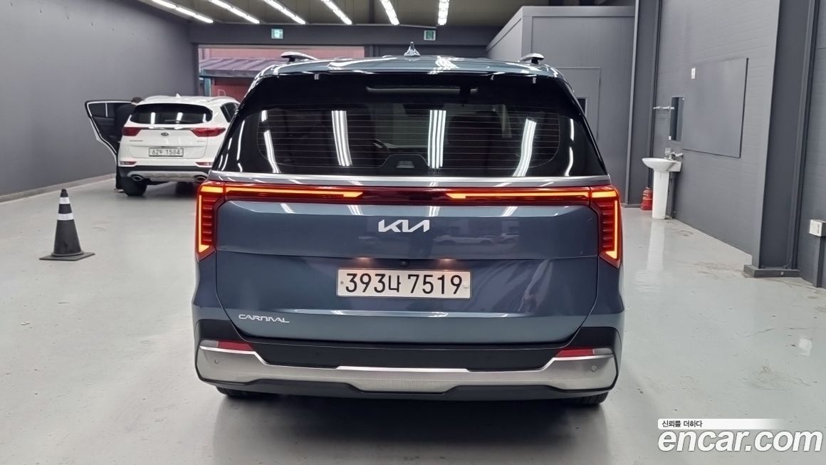 Kia Carnival 7-Seater Noblesse, 2024