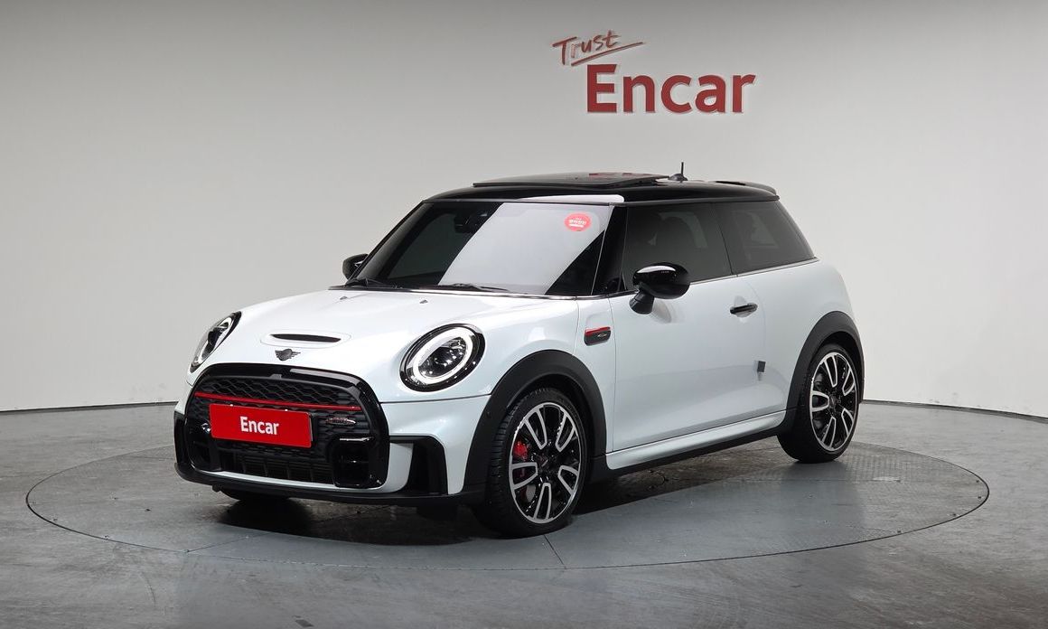 Mini Cooper JCW, 2024