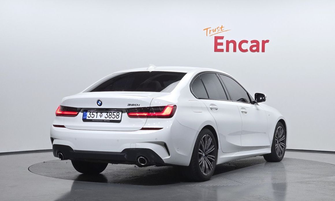 BMW 3-Series 320i M Sport, 2022