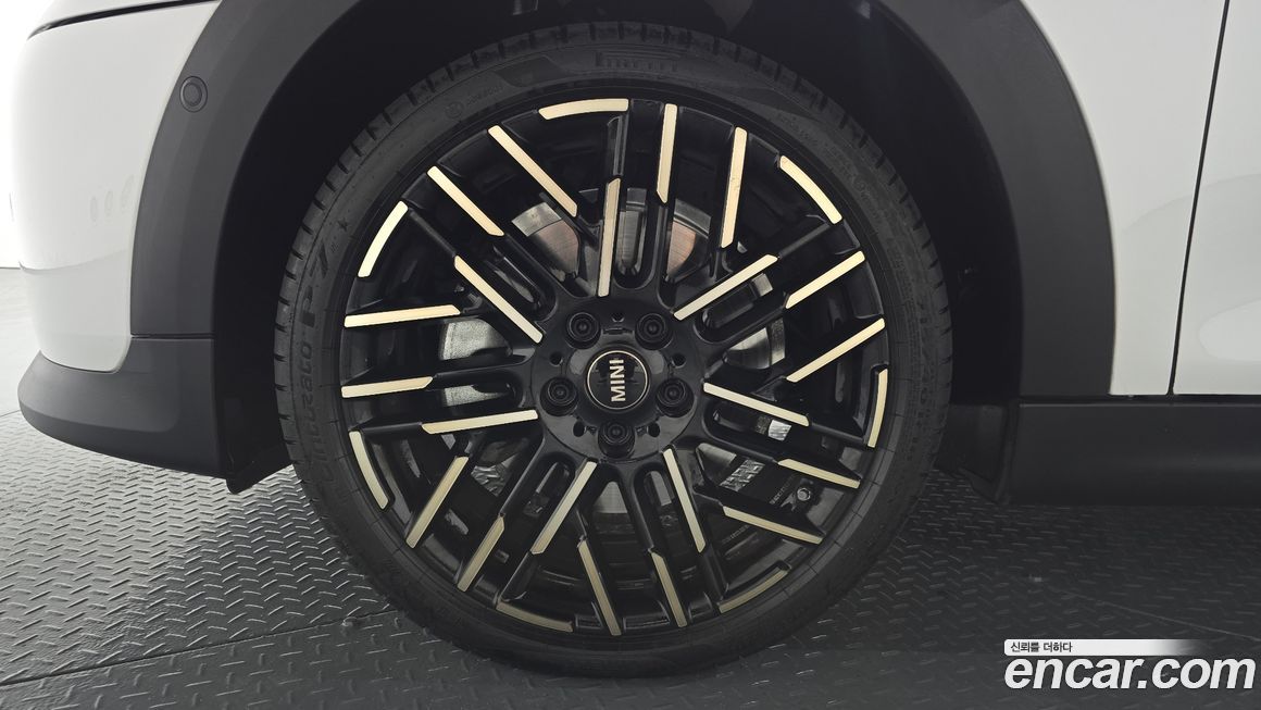 Mini Cooper 5 Door Favoured, 2025