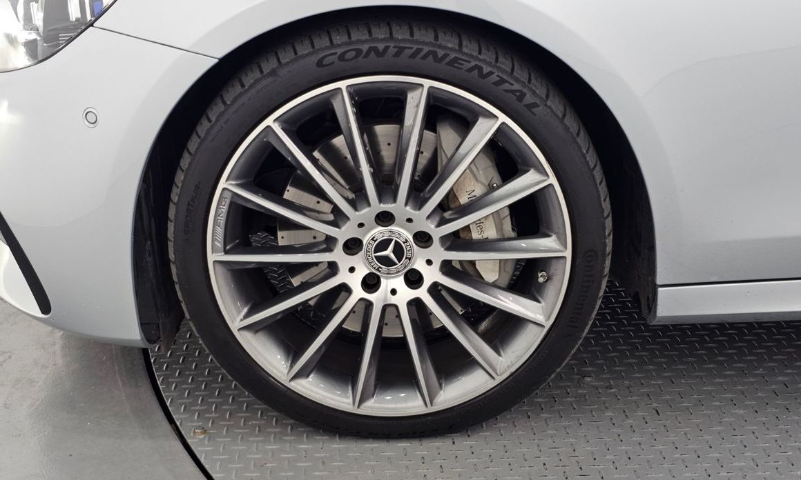Mercedes-Benz E-Class E350 4MATIC AMG Line, 2022