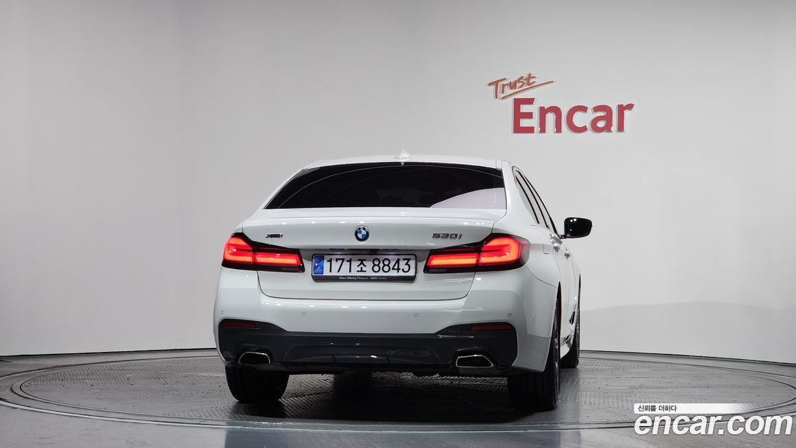 BMW 5-Series 530i xDrive M Sport Package, 2022