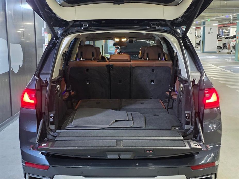 BMW X7 xDrive 40i Design Pure Excellence 7-Seater, 2022
