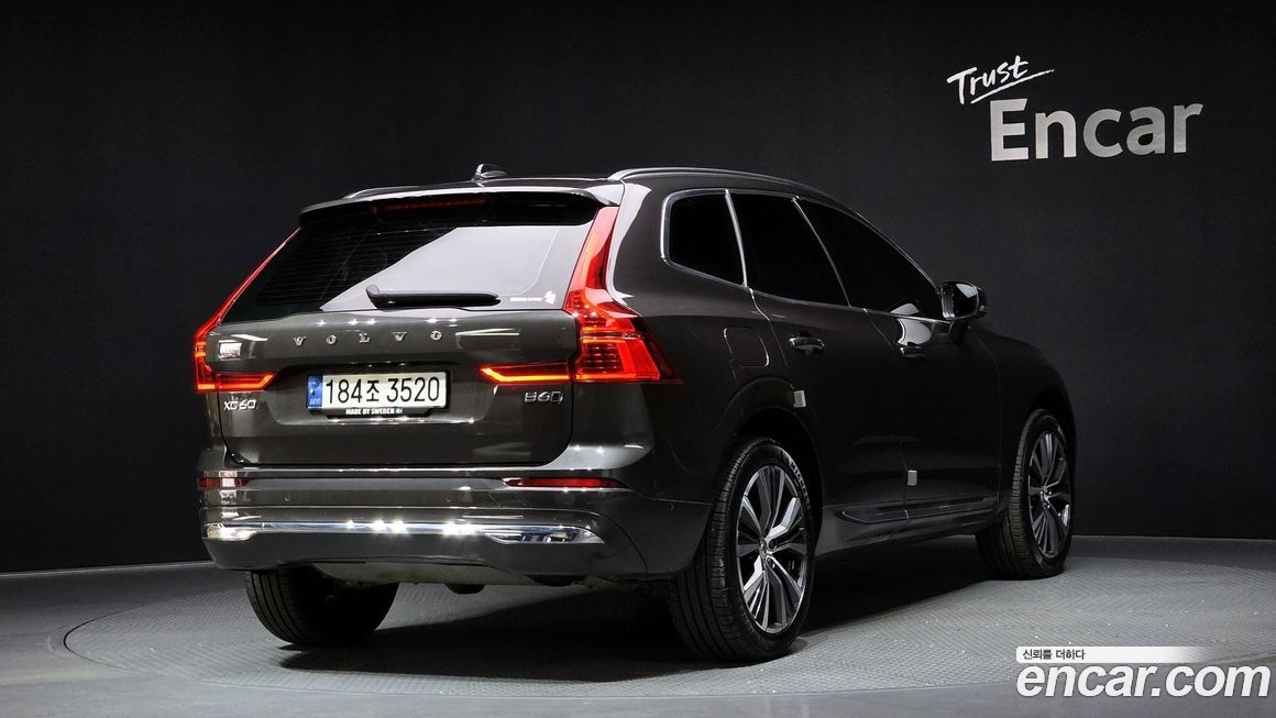 Volvo XC60 B6 Inscirtion, 2022