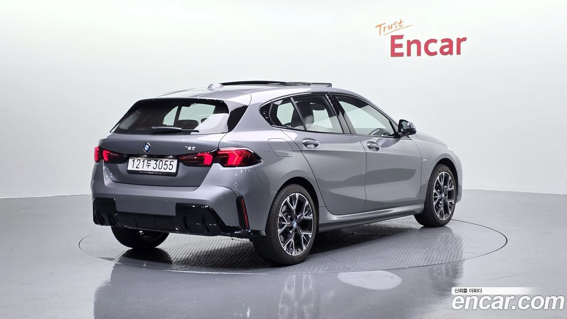 BMW 1-Series 120 M Sport, 2025
