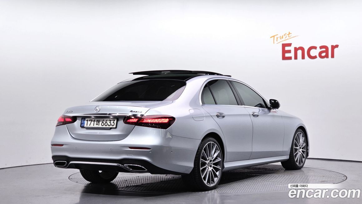 Mercedes-Benz E-Class E350 4MATIC AMG Line, 2022