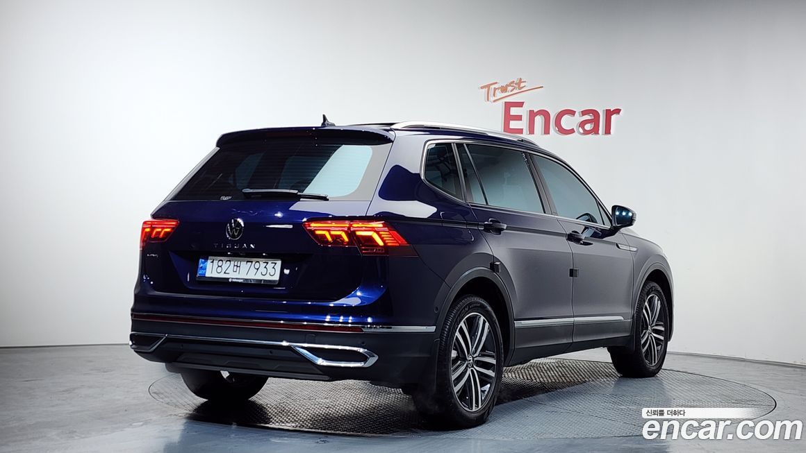 Volkswagen Tiguan 2.0 TSI Prestige, 2023