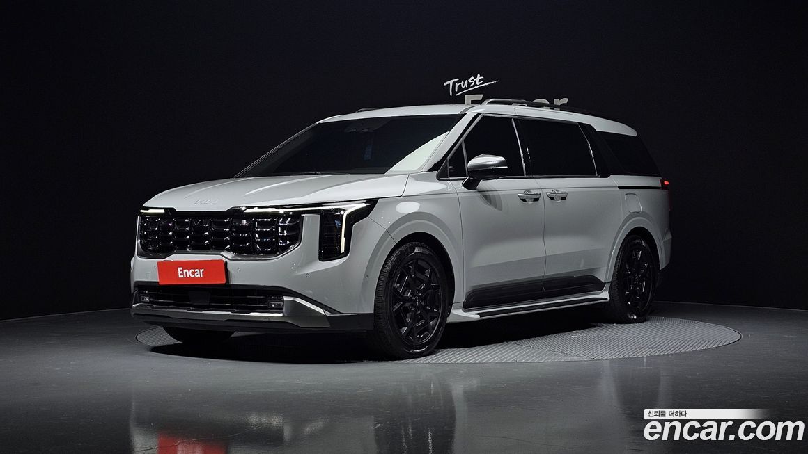 Kia Carnival 9-Seater Gravity, 2025