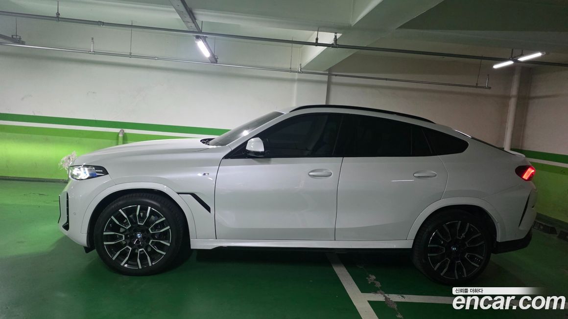 BMW X6 xDrive40i M Sport, 2025