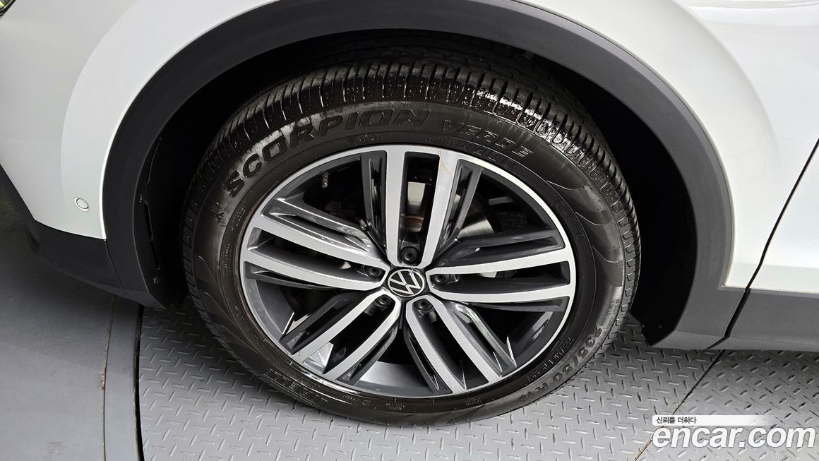 Volkswagen Tiguan 2.0 TDI Prestige, 2023