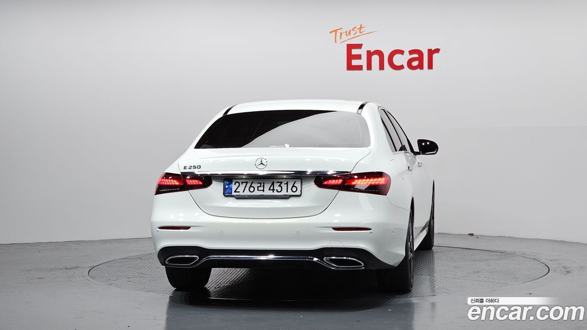 Mercedes-Benz E-Class E250 AMG Line, 2023