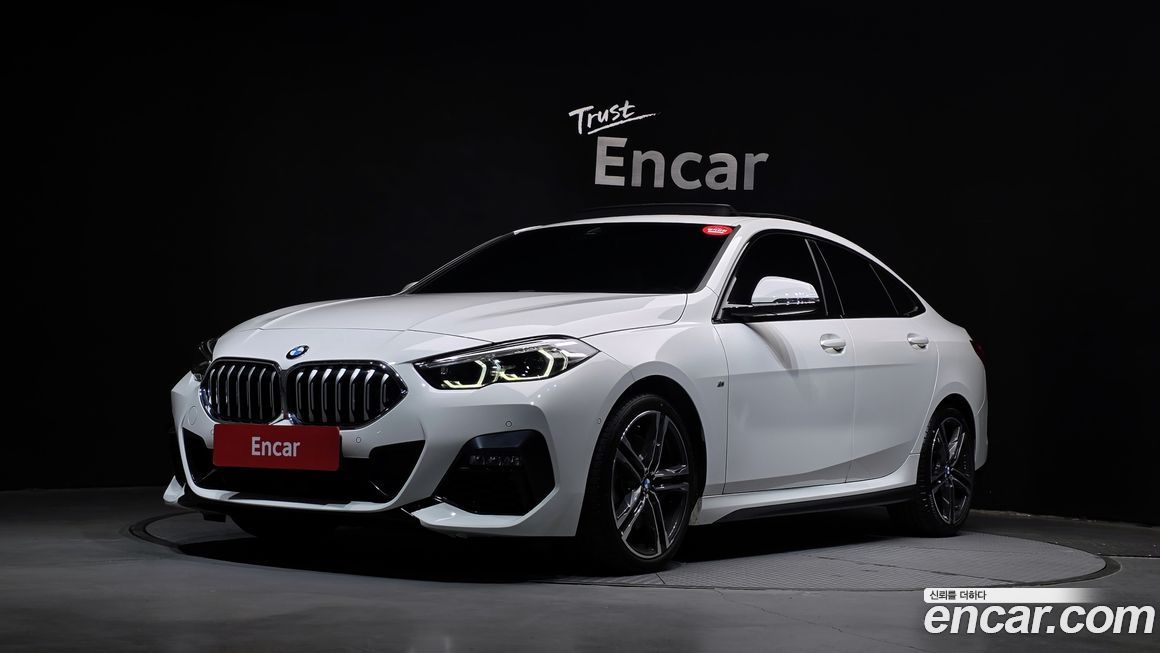 BMW 2-Series 220i M Sports, 2024
