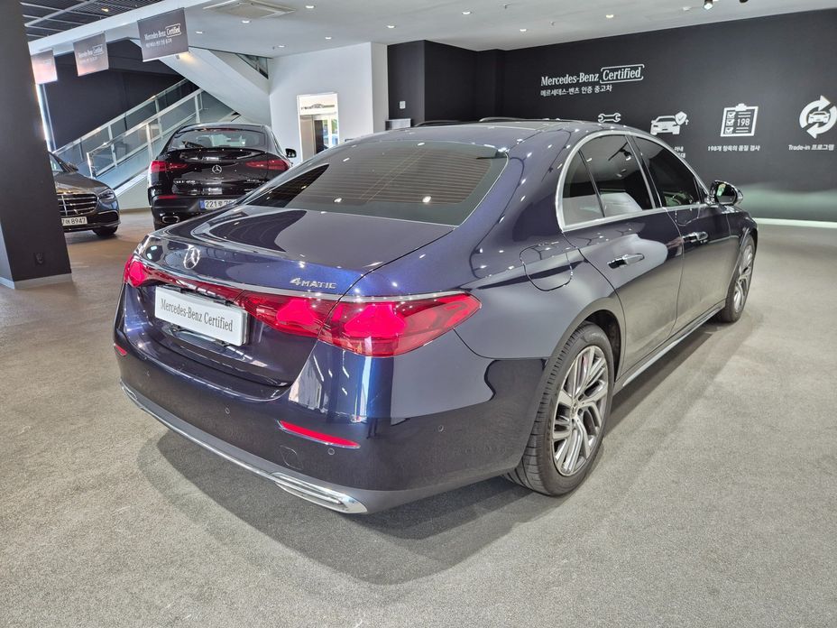 Mercedes-Benz E-Class E220d 4MATIC Exclusive, 2025